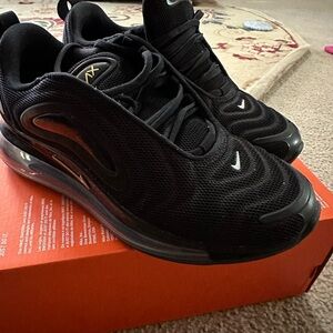 Women’s Nike Air Max 720
